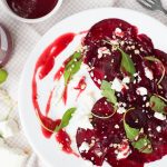 Bietencarpaccio met frambozendressing & geitenkaas