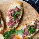 Crostini met Steak Tartaar