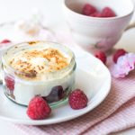 Yoghurt creme brulee