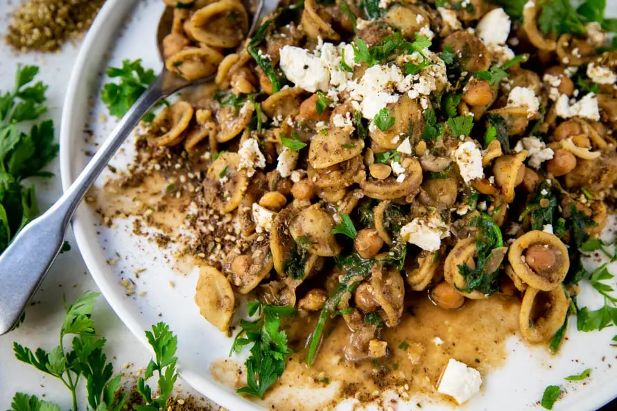 Gigli met Kikkererwten en Za'atar uit 'Simple' van Ottolenghi 3 Gigli met Kikkererwten en Zaatar FI