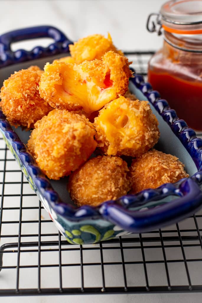 Fastfood Friday: Chili Cheese Nuggets - OhMyFoodness