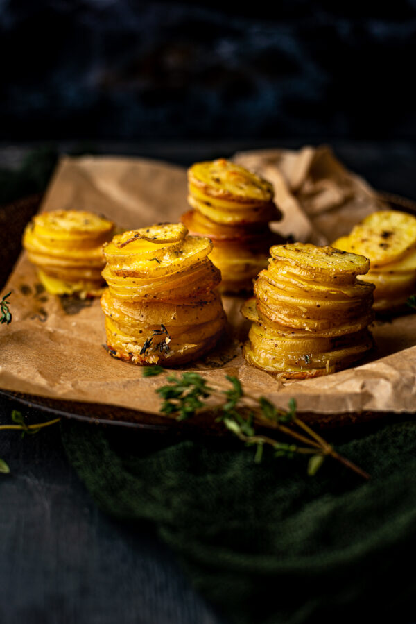 Aardappeltorentjes met knoflook & parmezaan