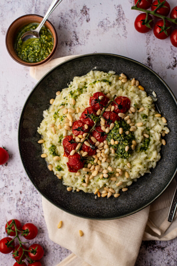 Pestorisotto met geroosterde tomaatjes