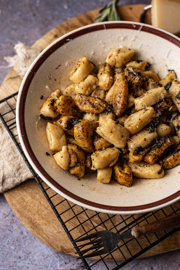 Ricotta gnocchi met salieboter