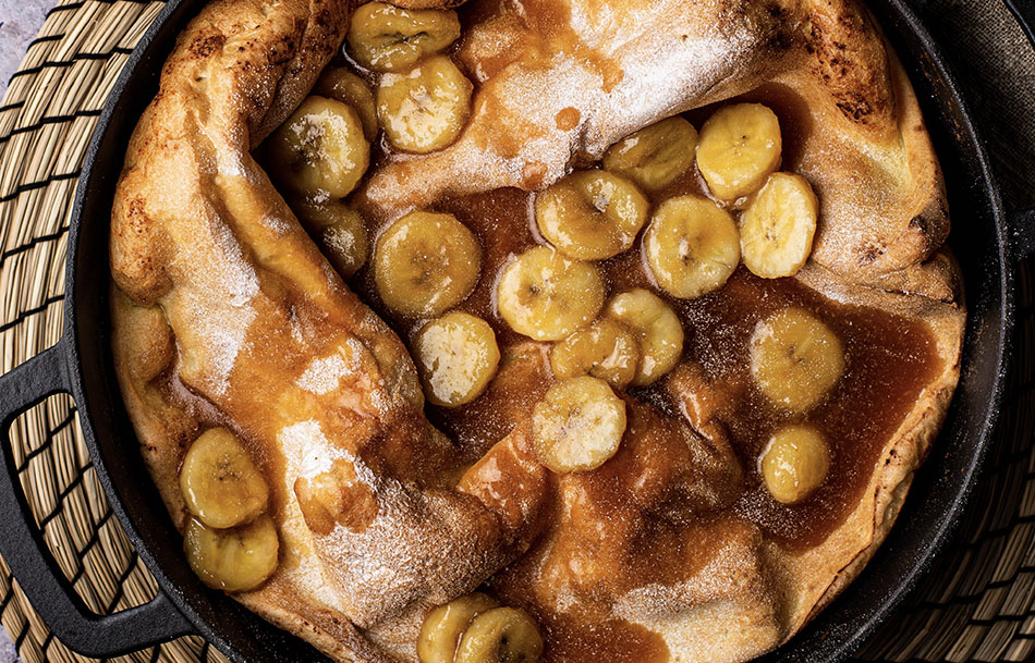 Dutch baby pancake met banaan en karamel