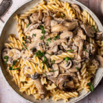 vegetarische paddenstoelen stroganoff