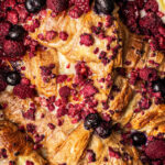 croissantbake met vanille en rood fruit