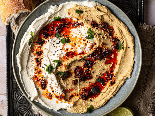 Kelinlarning paypoqdagi mushuklarining yaqindan suratlari