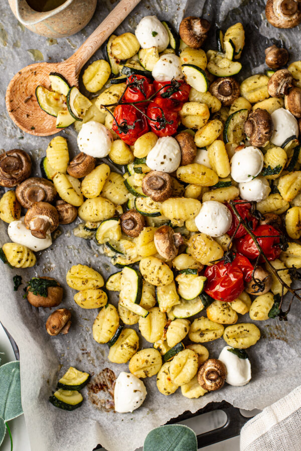 gnocchi traybake met mozzarella