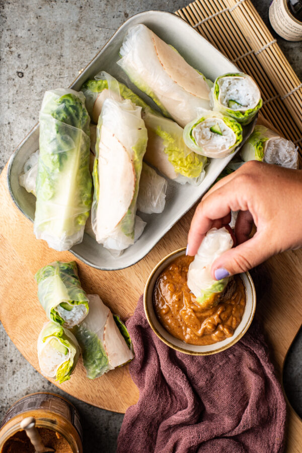 verse springroll met pindadip