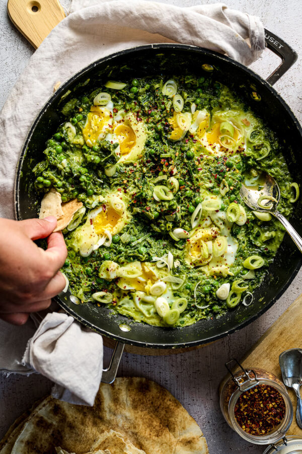 groene shakshuka met spinazie