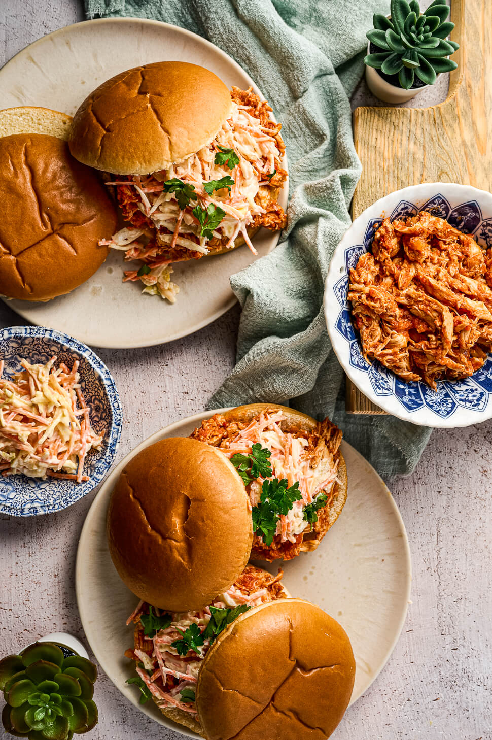 Slowcooker pulled chicken