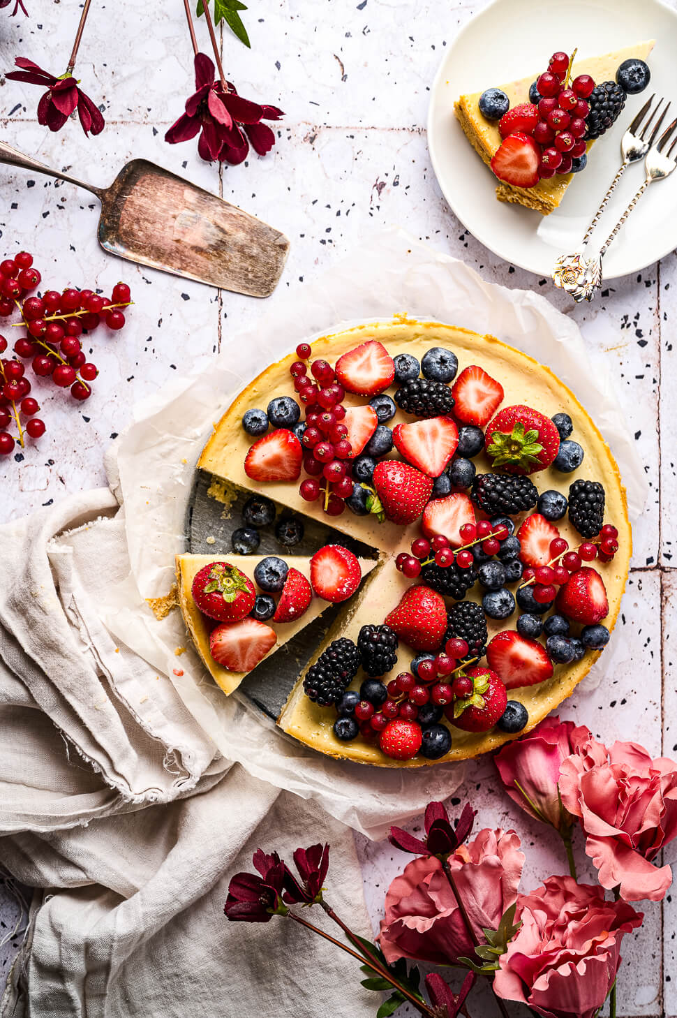 cheesecake met rood fruit