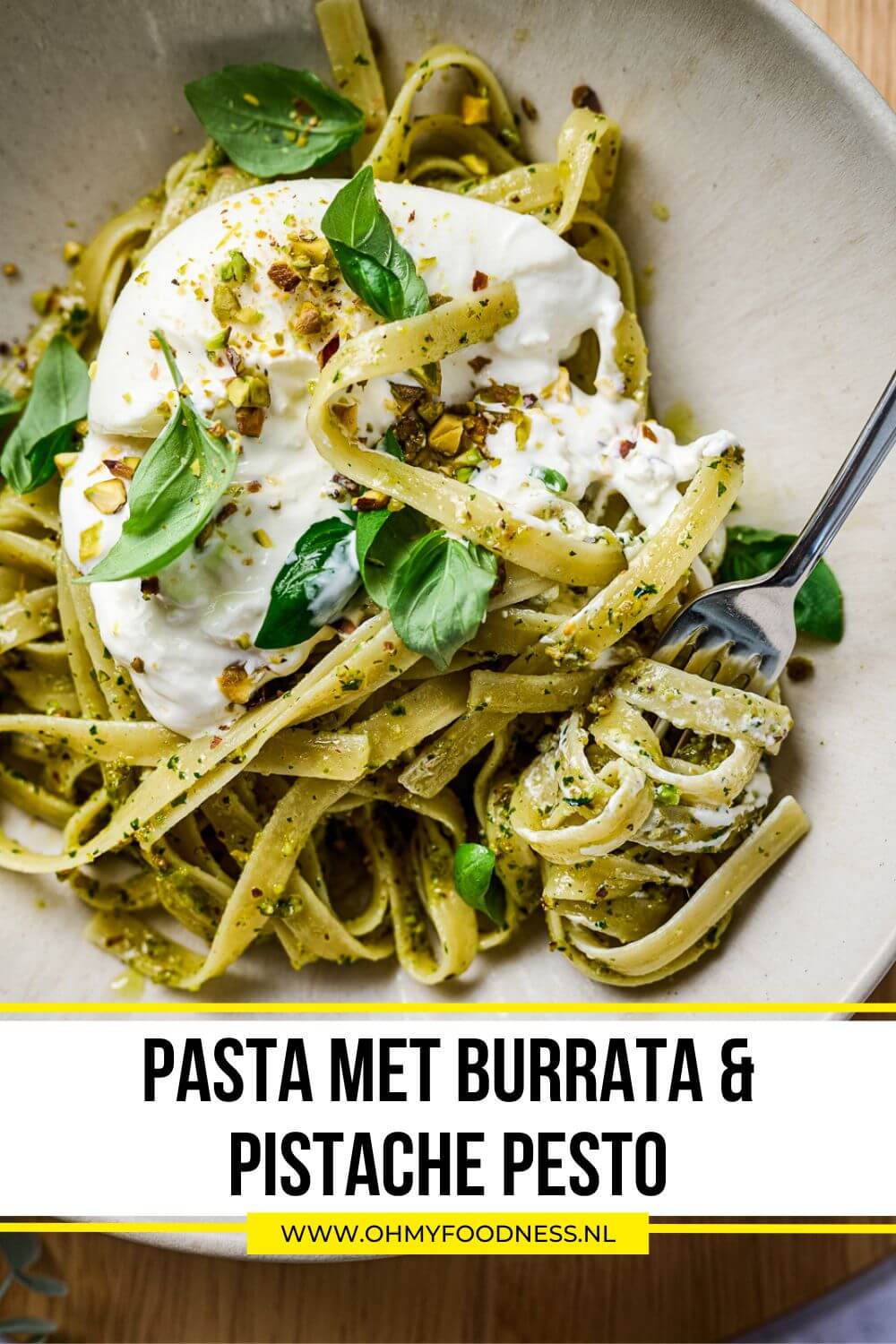 Pasta pistache pesto burrata