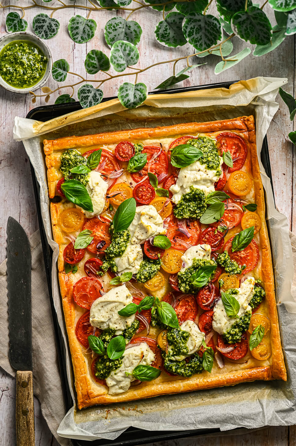 Tomaten plaattaart met ricotta 2 Tomatentaart bladerdeeg