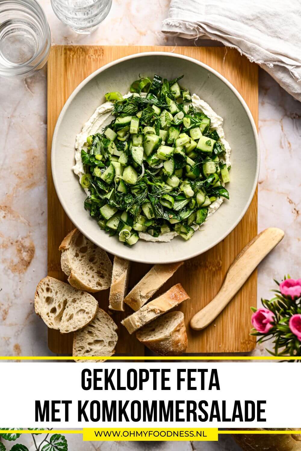 Geklopte feta met komkommersalade 7 geklopte feta dip komkommersalade