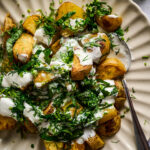 Krokante aardappelsalade met yoghurtdressing