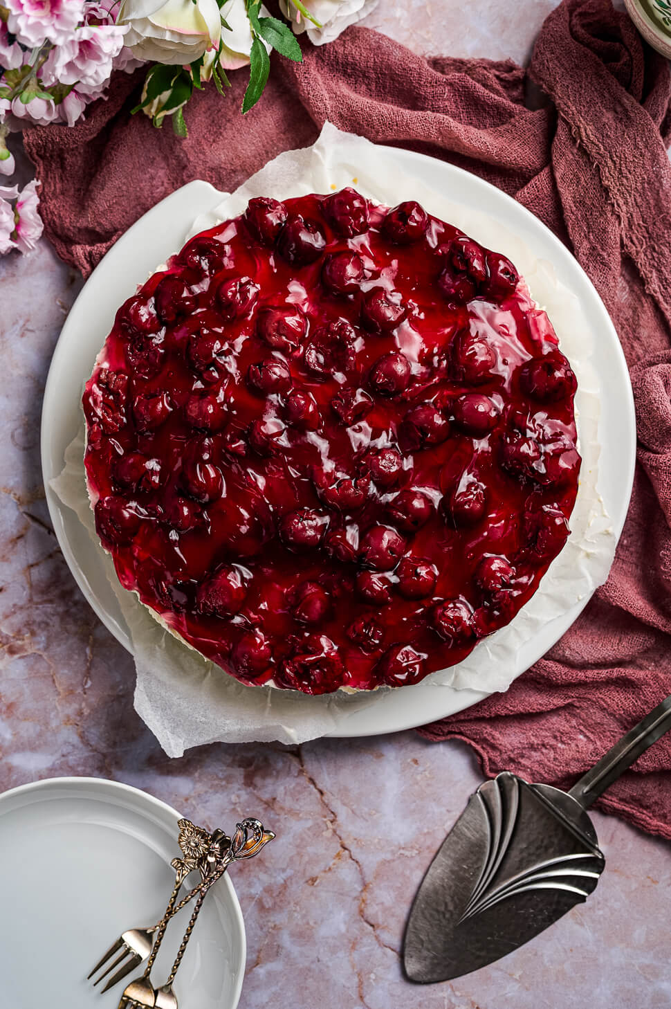 Monchoutaart met kersen