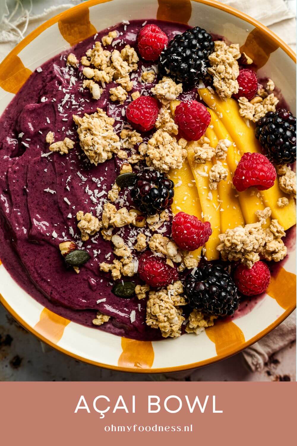 Acai bowl