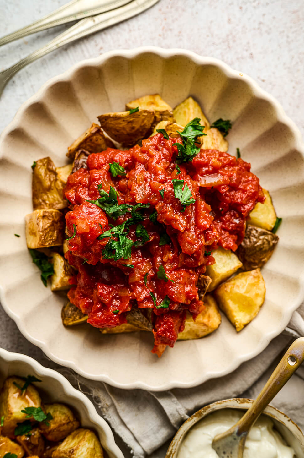 Patatas bravas salsa brava